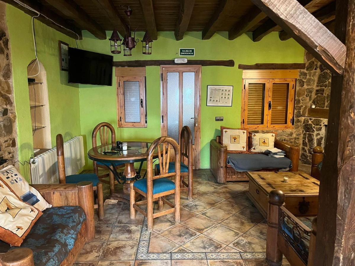 Casa Rural El Medico Serradilla del Arroyo Exterior photo